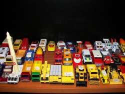 Matchbox-ok sz�les v�laszt�kban R�gi j�t�k